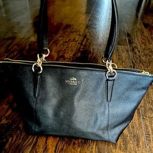 COACH Crossgrain Ava tote shoulder black bag (NWT)